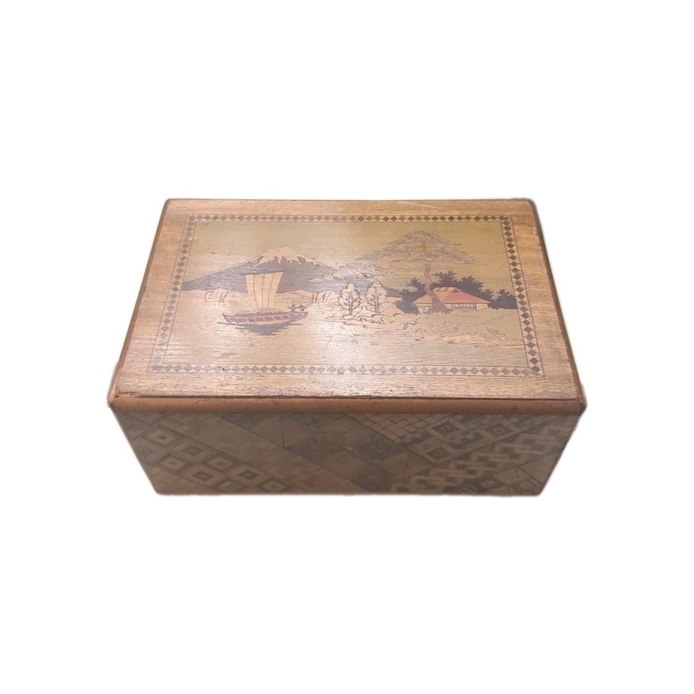 Vintage Japanese Bird Wooden Trick Box /‎ Puzzle Box (Himitsu-Bako)